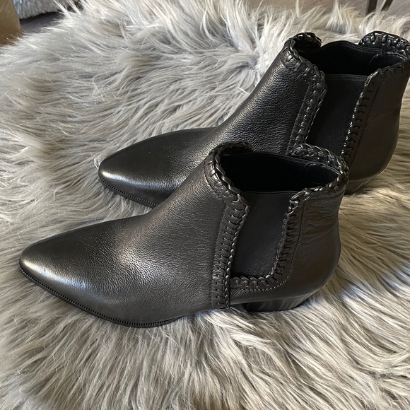 Michael Kors Elegant Black Ankle Boots - Picture 6 of 6